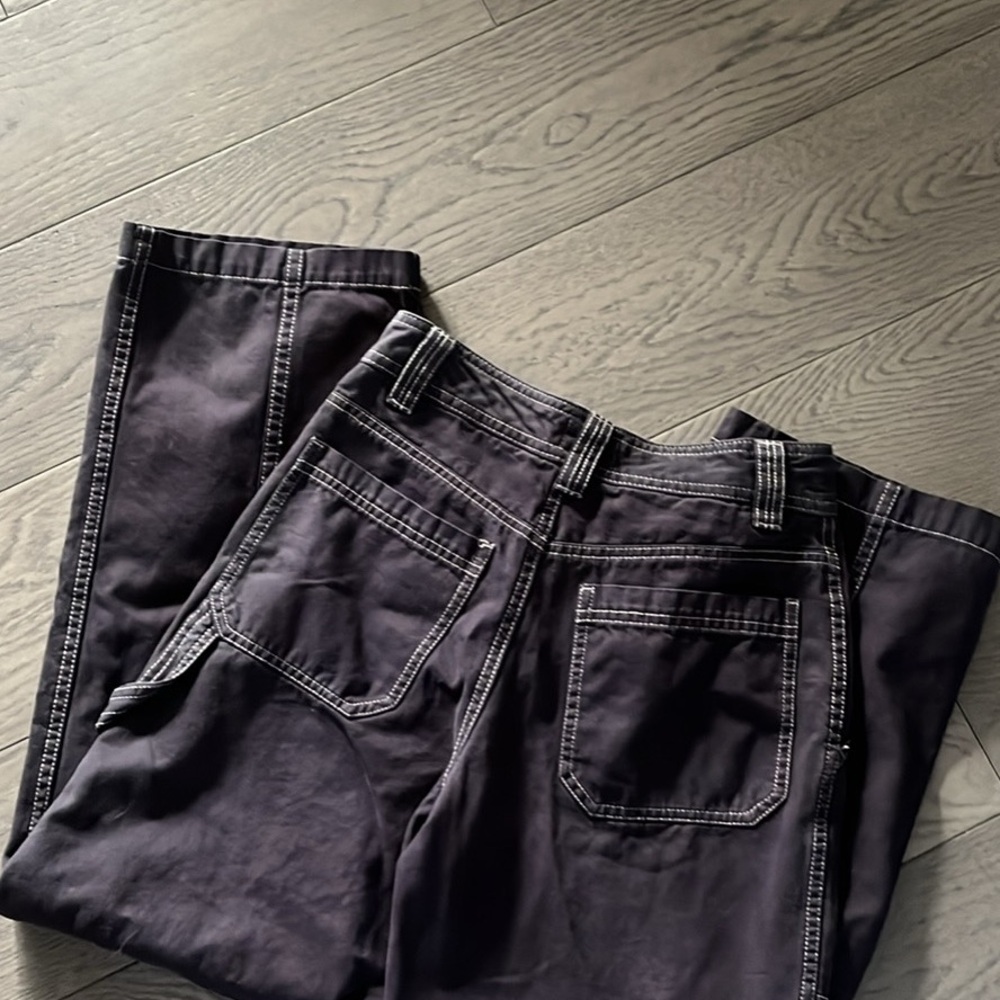 Aritzia Black Cargo Pants with White Stitching